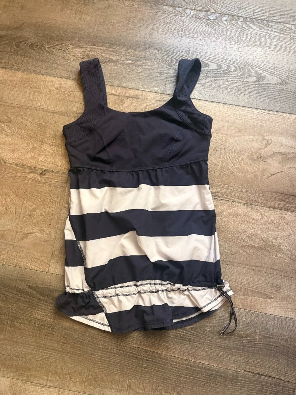 Lululemon Tank Top (Size 4)